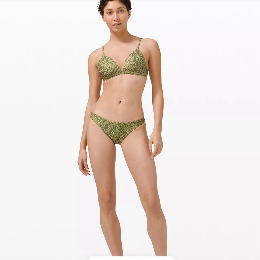 NWT Lululemon swimming set